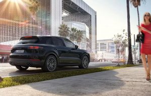 porsche cayenne turbo trasera