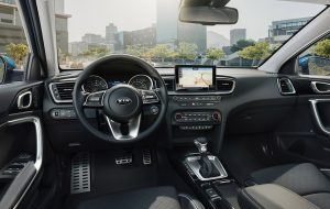 Interior del Nuevo Kia Ceed con pantalla táctil de 8 pulgadas