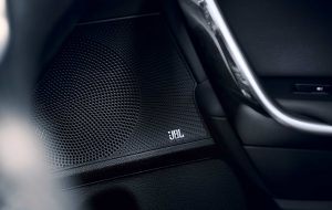 Kia Ceed 2019 con sistema de audio JBL