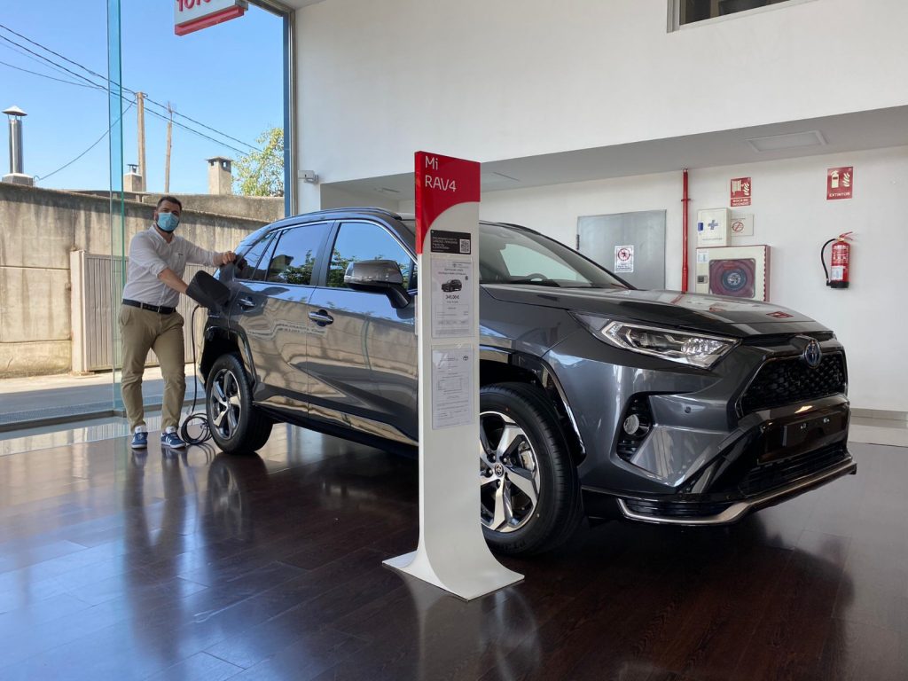 Toyota RAV4 Plug-In híbrido enchufable